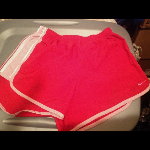 NIKE DRI-FIT SHORTS
