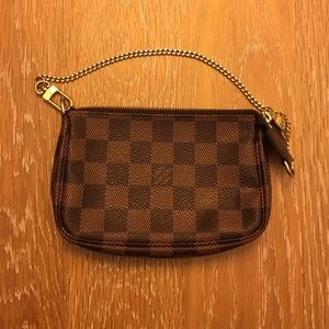 Authentic Louis Vuitton Damier wristlet