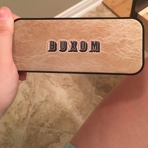Buxom Eyeshadow Palette!