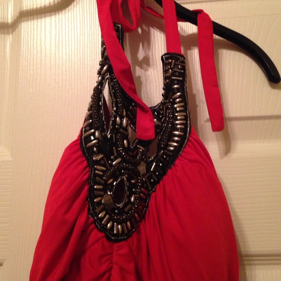 Red top - Picture 2 of 3