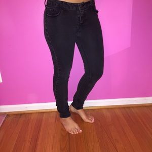Black skinny jeans!!!