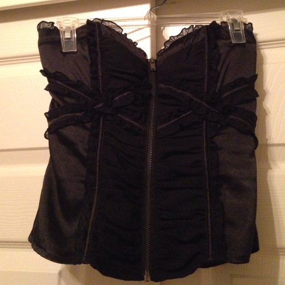 Black bustier.
