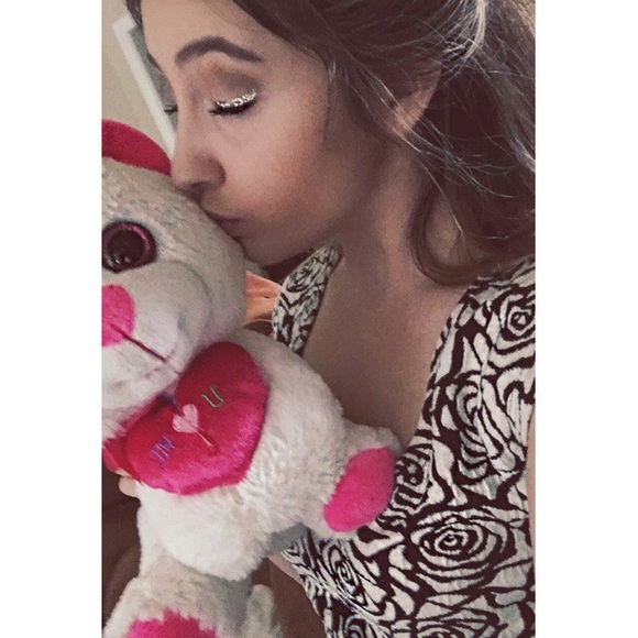 Meet your Posher, Shelby - Picture 2 of 2