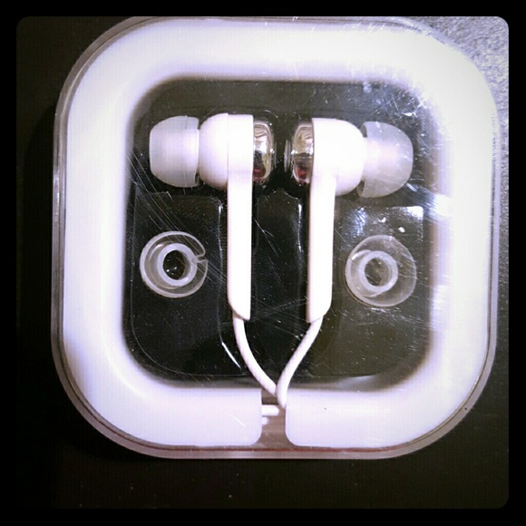 iEdge earphones