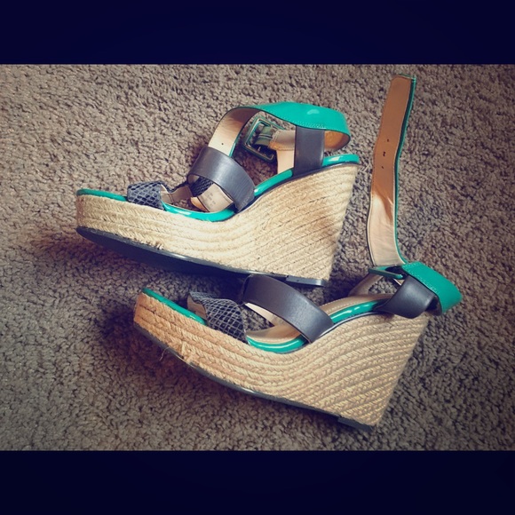 Calvin Klein color block wedge heels size 8.5 - Picture 1 of 4