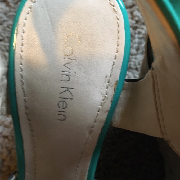 Calvin Klein color block wedge heels size 8.5 - Picture 4 of 4