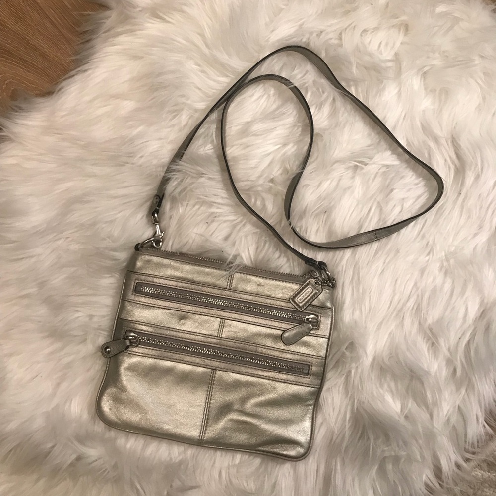 Coach • Cross-Body