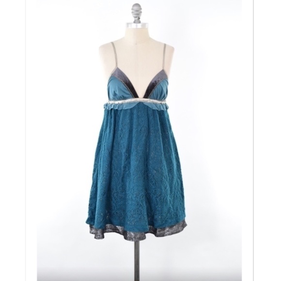 Free People Dresses & Skirts - Free People romantic velvet trim babydoll dress