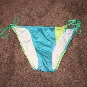 Victoria's Secret BRAND NEW Bikini Bottom Size M