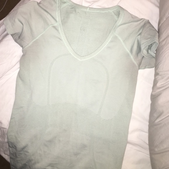 Lululemon top