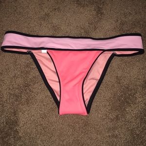 Victoria's Secret BRAND NEW bikini bottoms size M