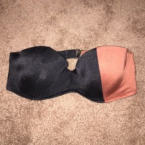 Victoria's Secret BRAND NEW bikini top size 34c