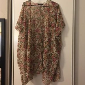 Brandy Melville Floral Kimono