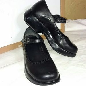 Dansko Mary Jane's size 39 black
