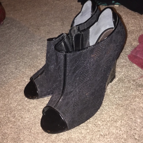 Black lace Wedges - Picture 1 of 4