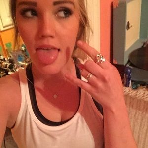 Meet your Posher, Bailey