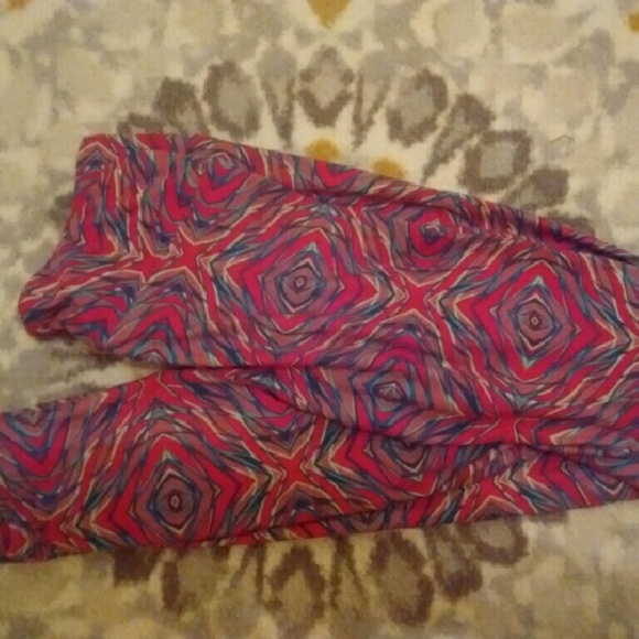 NEW Lularoe Leggings OS