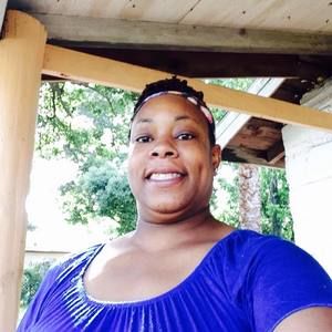 Meet your Posher, Dee