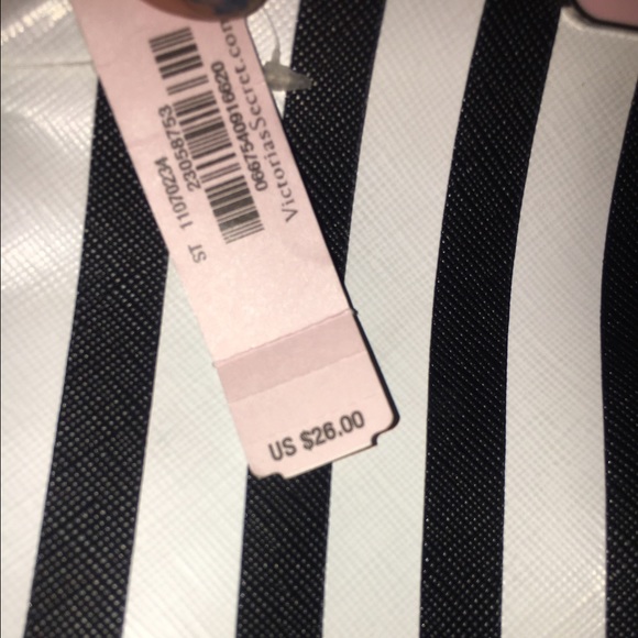 NY Victoria Secret Makeup Bag - Picture 2 of 3