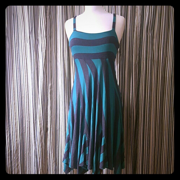 Ella moss green stripe summer dress M
