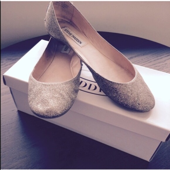 Gold Steve Madden glitter flats