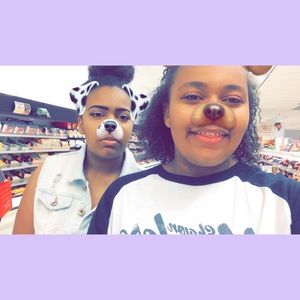 Meet your Posher, Alexia