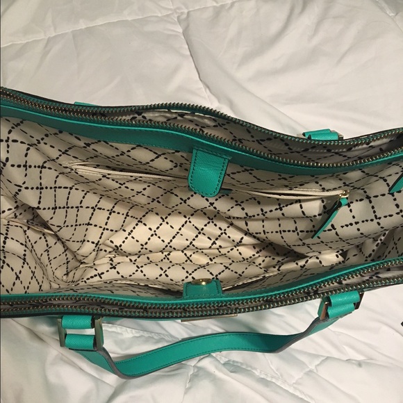 XL kate spade tote - Picture 2 of 4