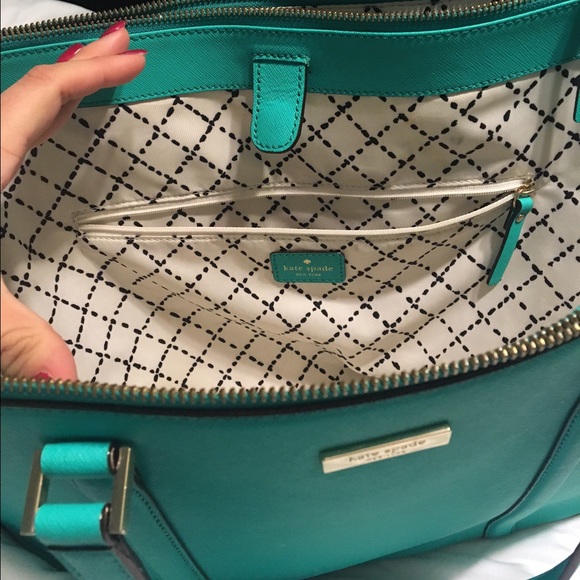 XL kate spade tote - Picture 3 of 4