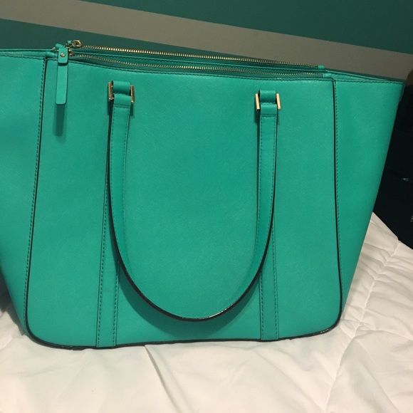 XL kate spade tote - Picture 4 of 4