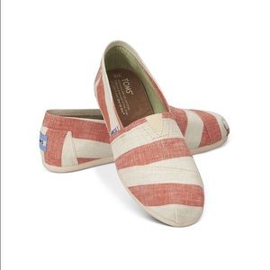 Toms White & Orange Stripped Classic Slip-ons 7.5W