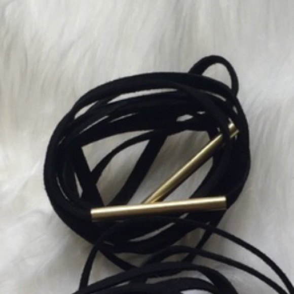 💕NWT💕Boho Velvet SuedeChoker Bow Tie Minimalist - Picture 4 of 4