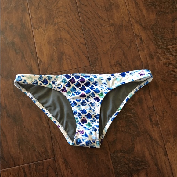 🚨SOLD🚨Jolyn Merman Bottoms