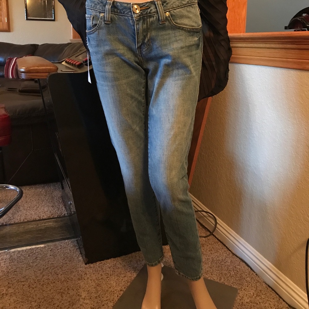 ✨CAbi Ruby skinny jeans✨