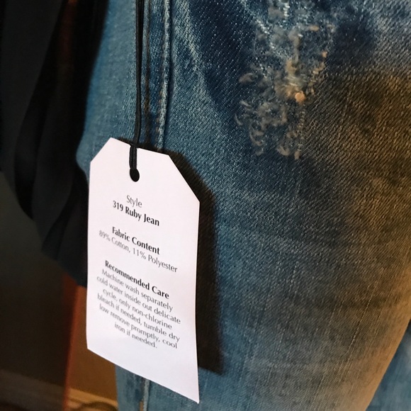 ✨CAbi Ruby skinny jeans✨ - Picture 7 of 7