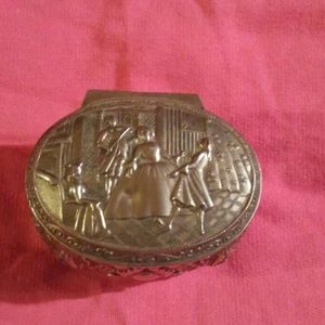 Silver jewelry box