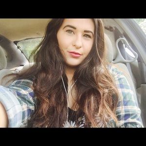 Meet your Posher, Marissa