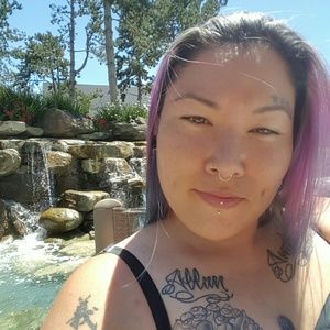 Meet your Posher, Alexia