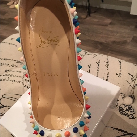 Authentic Louboutin pumps - Picture 2 of 3