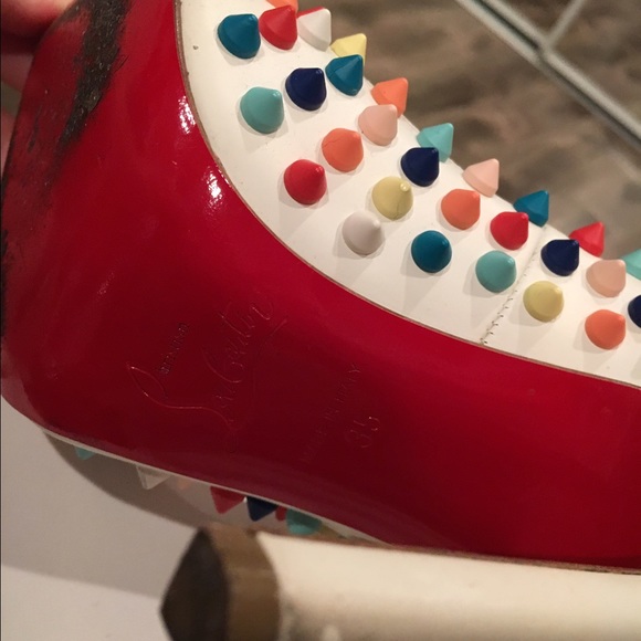 Authentic Louboutin pumps - Picture 3 of 3