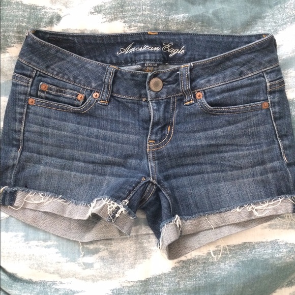 American eagle Shortie Shorts cuffed dark wash