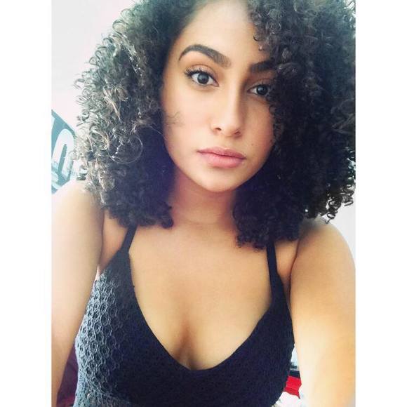 Meet your Posher, Angelique