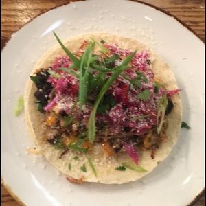 Meet your Posher, Mia