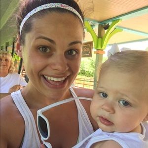 Meet your Posher, Alexis