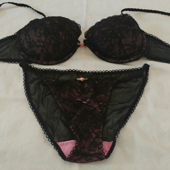 Black Lace Bra and Panty Set