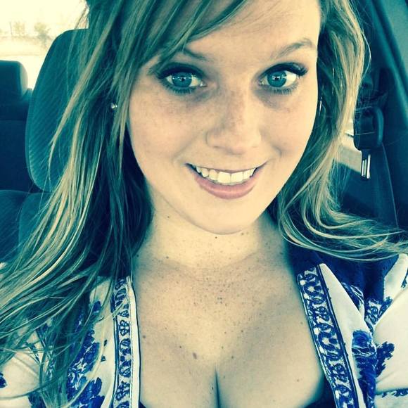 Meet your Posher, Anna - Picture 1 of 1