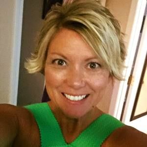 Meet your Posher, Valeria