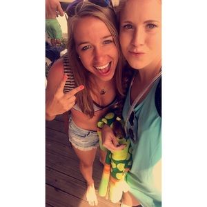 Meet your Posher, Kimberly