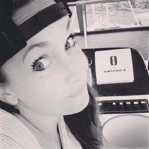 Meet your Posher, Coralee