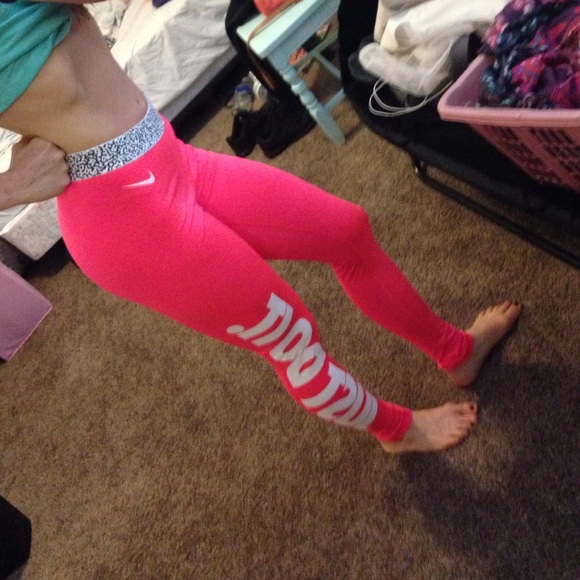NIKE PRO dri-fit leggings (worn once)