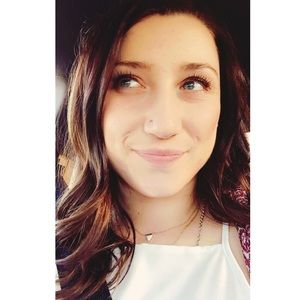 Meet your Posher, Katelyn